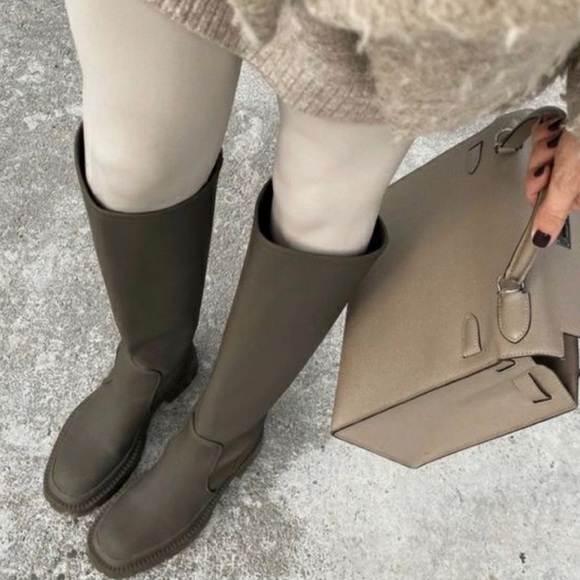 Zara Shoes - Zara green boots